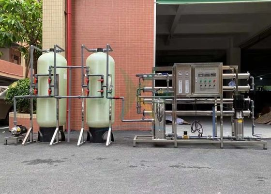 Usine industrielle chaude de purification d'eau de filtre d'eau potable de l'eau de système d'osmose d'inversion de la vente 2000L/H