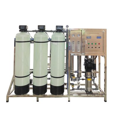 Machine industrielle d'installation de traitement de purification d'eau de puits d'énergie solaire de système d'osmose d'inversion de l'eau potable 1000LPH